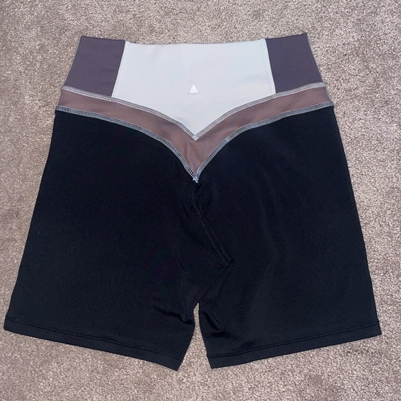 NWT Vitality Ascend II Hue Volley Short - Picture 3 of 3